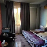 Max - Mamaia Nord Hostel Navodari
