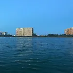 Max - Mamaia Nord * Năvodari